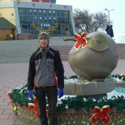 Все хотят сфоткаться с яблоком!