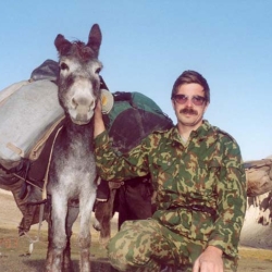 Осёл с туристом братья вовек