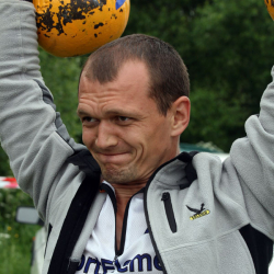 Просто парней поддержать