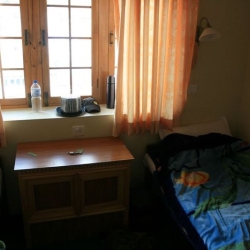 Номер в «Yak Hotel» 